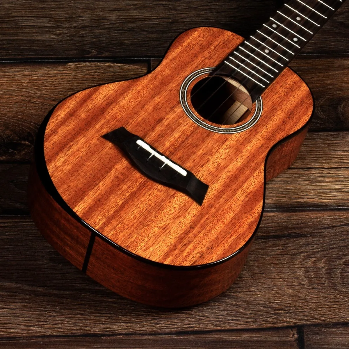 Barnes & Mullins Concert Ukulele - Solid Mahogany. Inc. Padded Gigbag