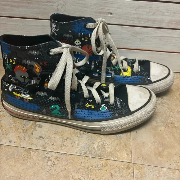 Converse Gamer Knights high tops boys size 5