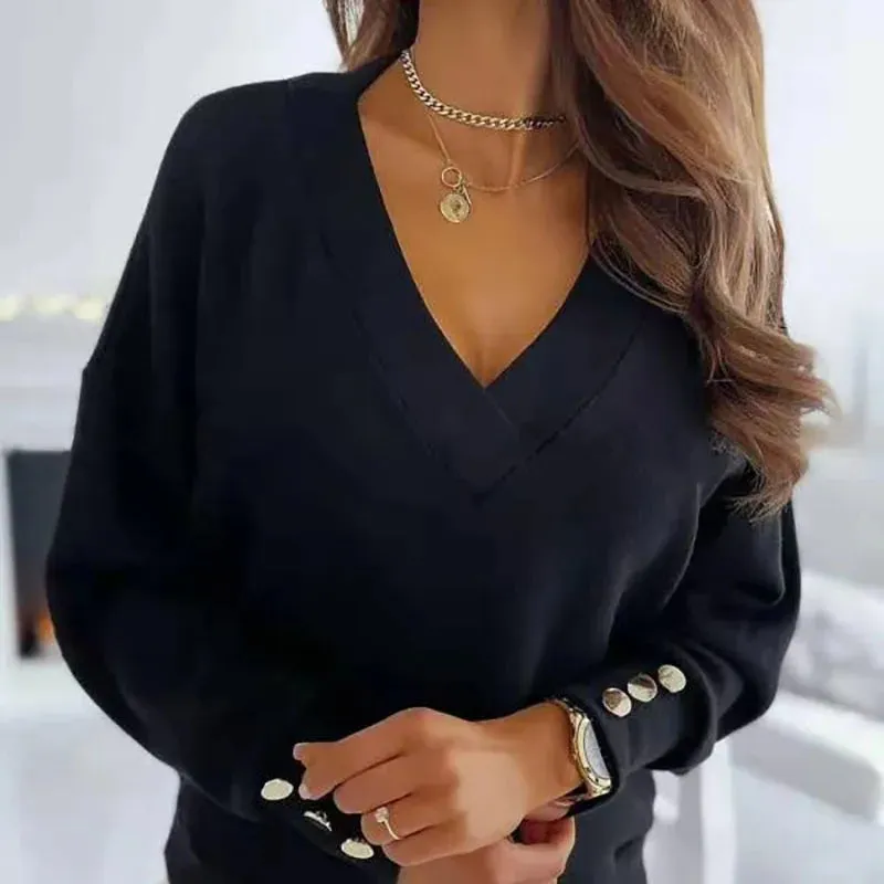 Erika | Stylish Scandinavian V-Neck Sweater