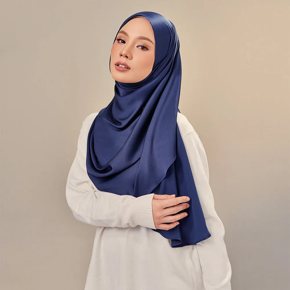 Inaya in Bluefin