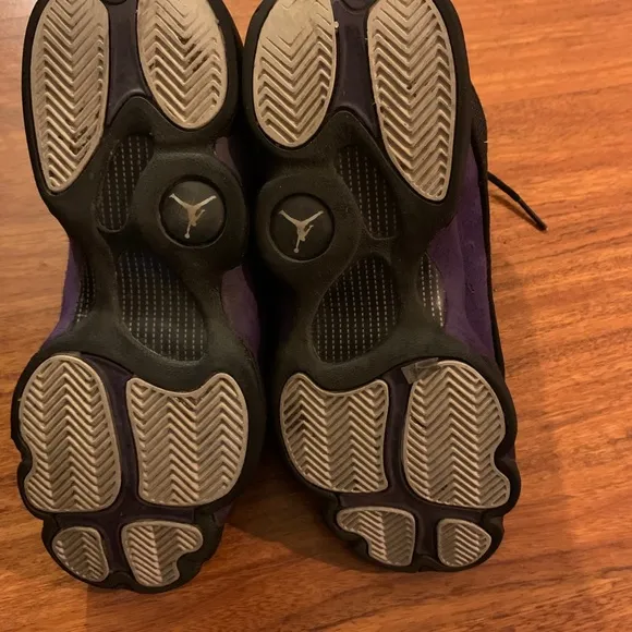 Jordan 13 Full Court Purple size 6 boys