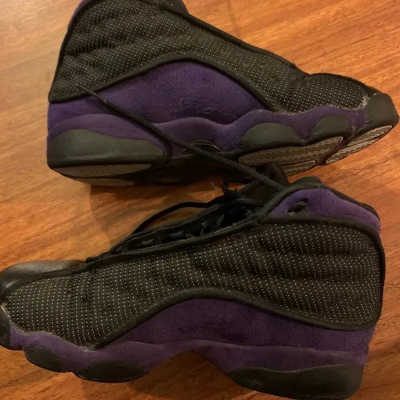 Jordan 13 Full Court Purple size 6 boys