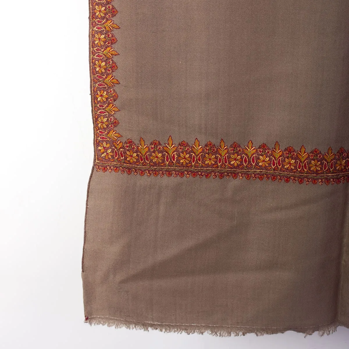 Khudrang sozni Embroidered Hashidaar Pashmina Shawl