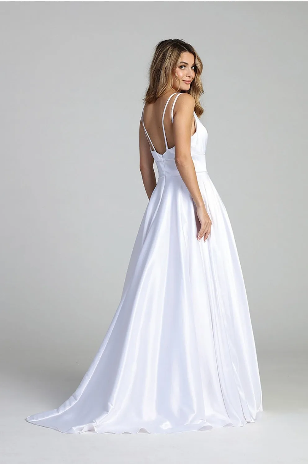 Let’s Evening Gowns 7676L