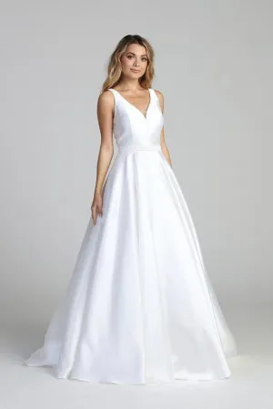 Let’s Evening Gowns 7684L