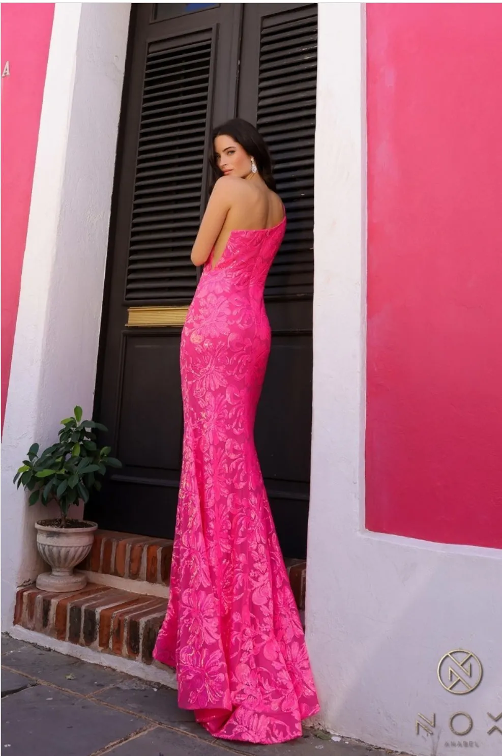 Nox Anabel Evening Gown R1308