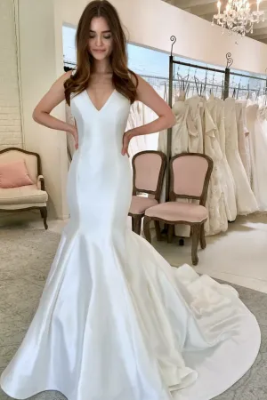 Simple Mermaid Satin Wedding Gown with V-neckline