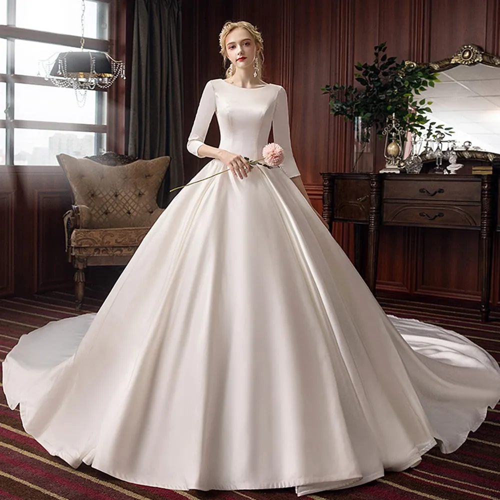 Three Quarter Sleeve O-neck Zipper Up Simple Bridal Dress