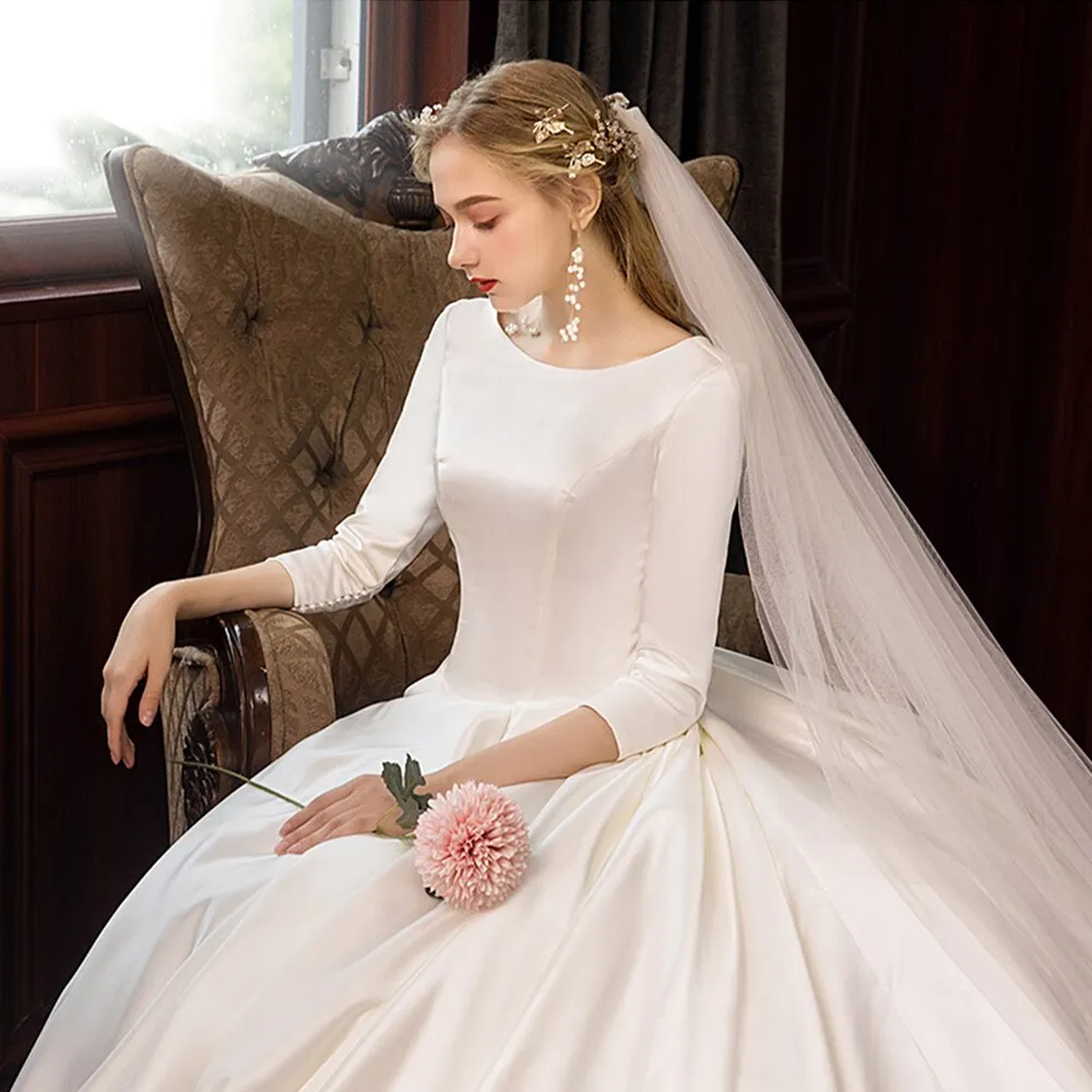 Three Quarter Sleeve O-neck Zipper Up Simple Bridal Dress