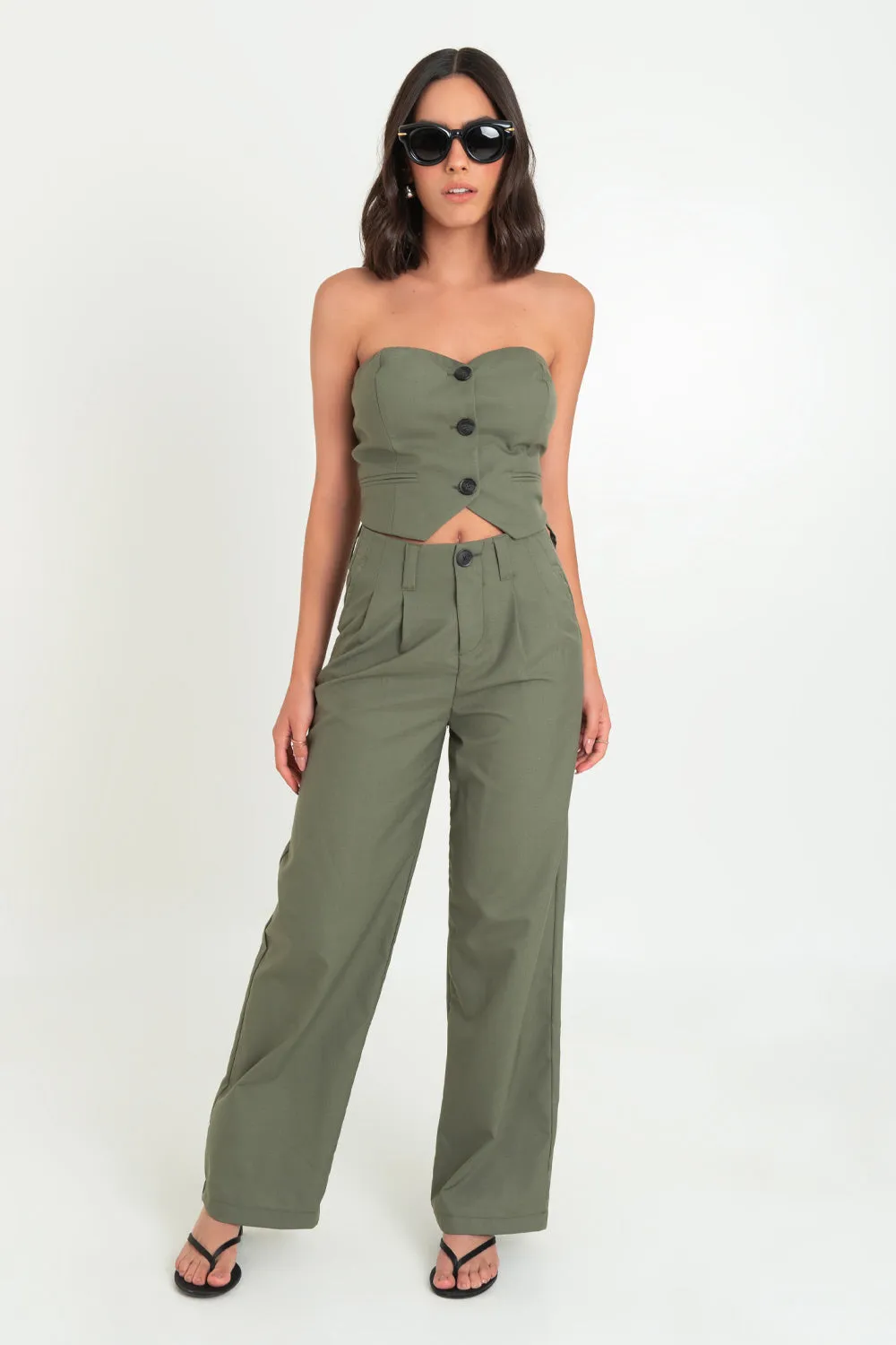 Top strapless corto escote corazón con botones