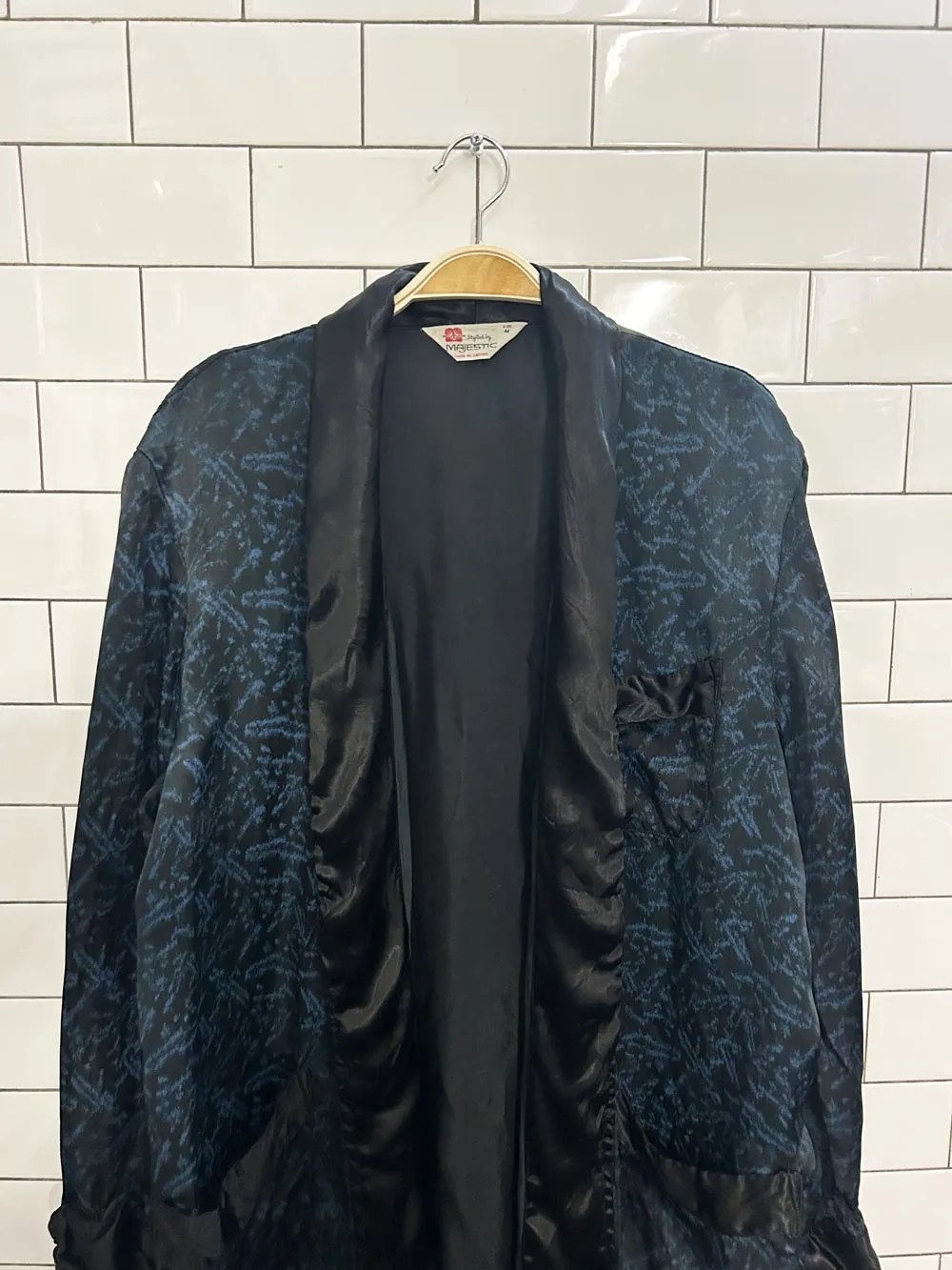 vintage 70s majestic silk brocade smoking dinner jacket robe